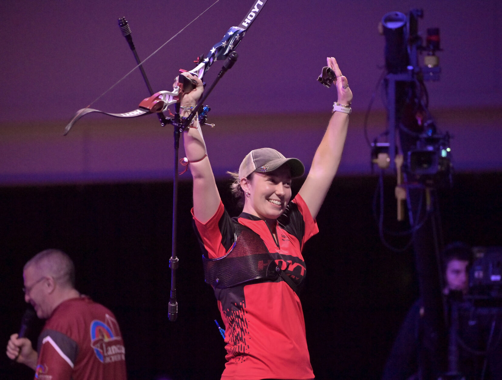 Olympian Casey Kaufhold greets fans, wins event at Lancaster Archery Classic